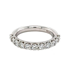 1ct tw diamond shared prong band 