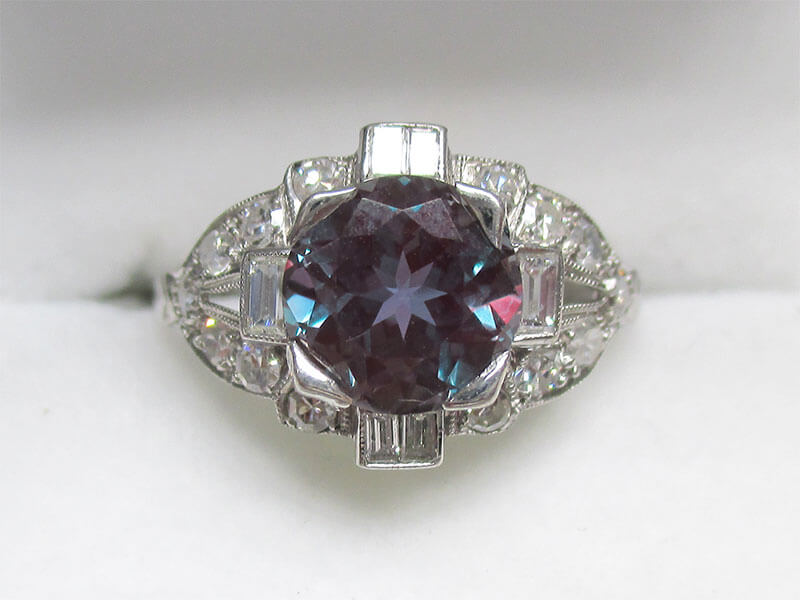 sapphire-diamond-ring-custom-jewelry-schoenborns